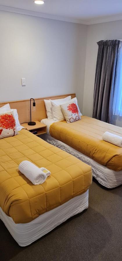Asure Kaimai View Motel กาติกาติ ภายนอก รูปภาพ